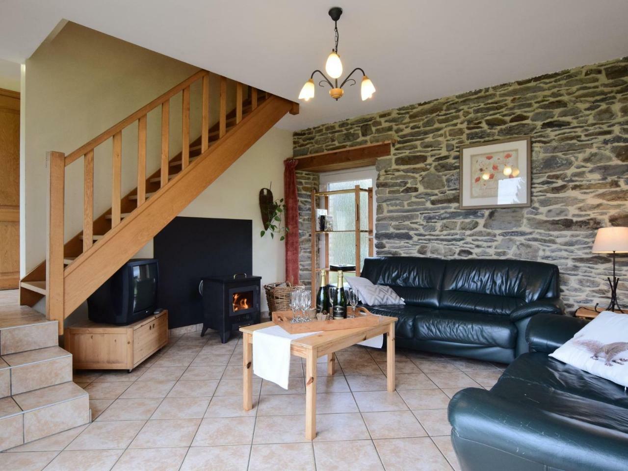 הופליזה Comfortable Cottage In Neufmoulin With Meadow View מראה חיצוני תמונה